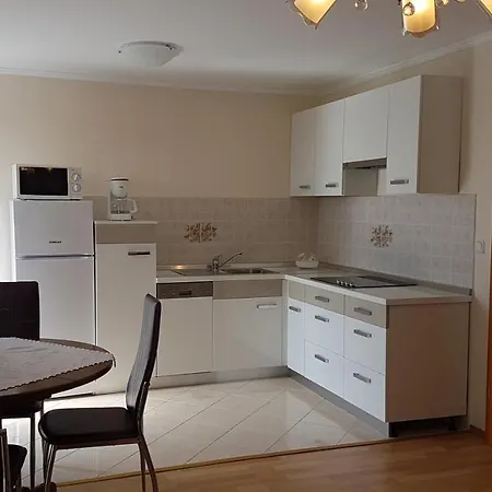 Diva Apartament Malinska