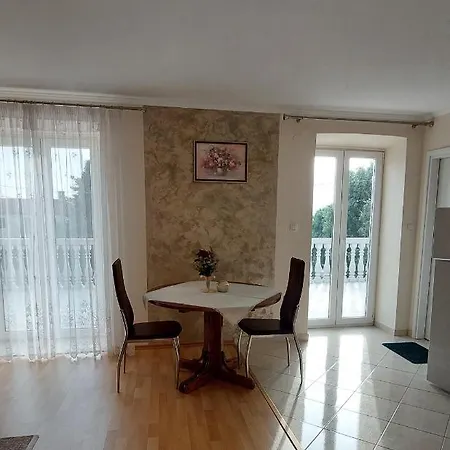 Diva * Малинска