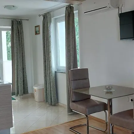 Diva Apartament Malinska